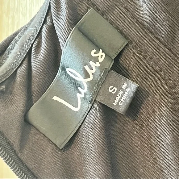 LULU’S Strapless Sequin Gown With Ruffled Waist—SZ. Small - Picture 14 of 15